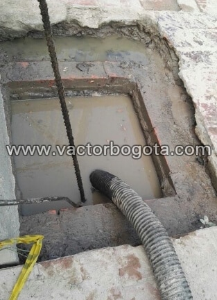 MANTENIMIENTO Y LAVADO DE CAJAS DE INSPECCIÓN Y DE PASO