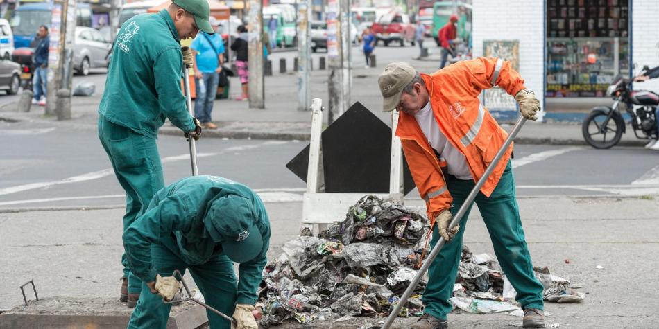 Distrito tiene que sacar hasta 22,5 toneladas de basura cada hora
